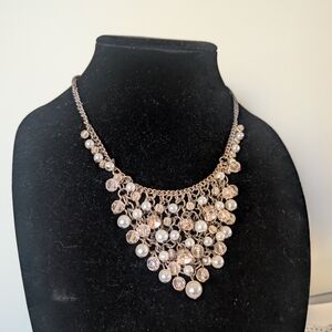 Elegant Pearl and Crystal Necklace